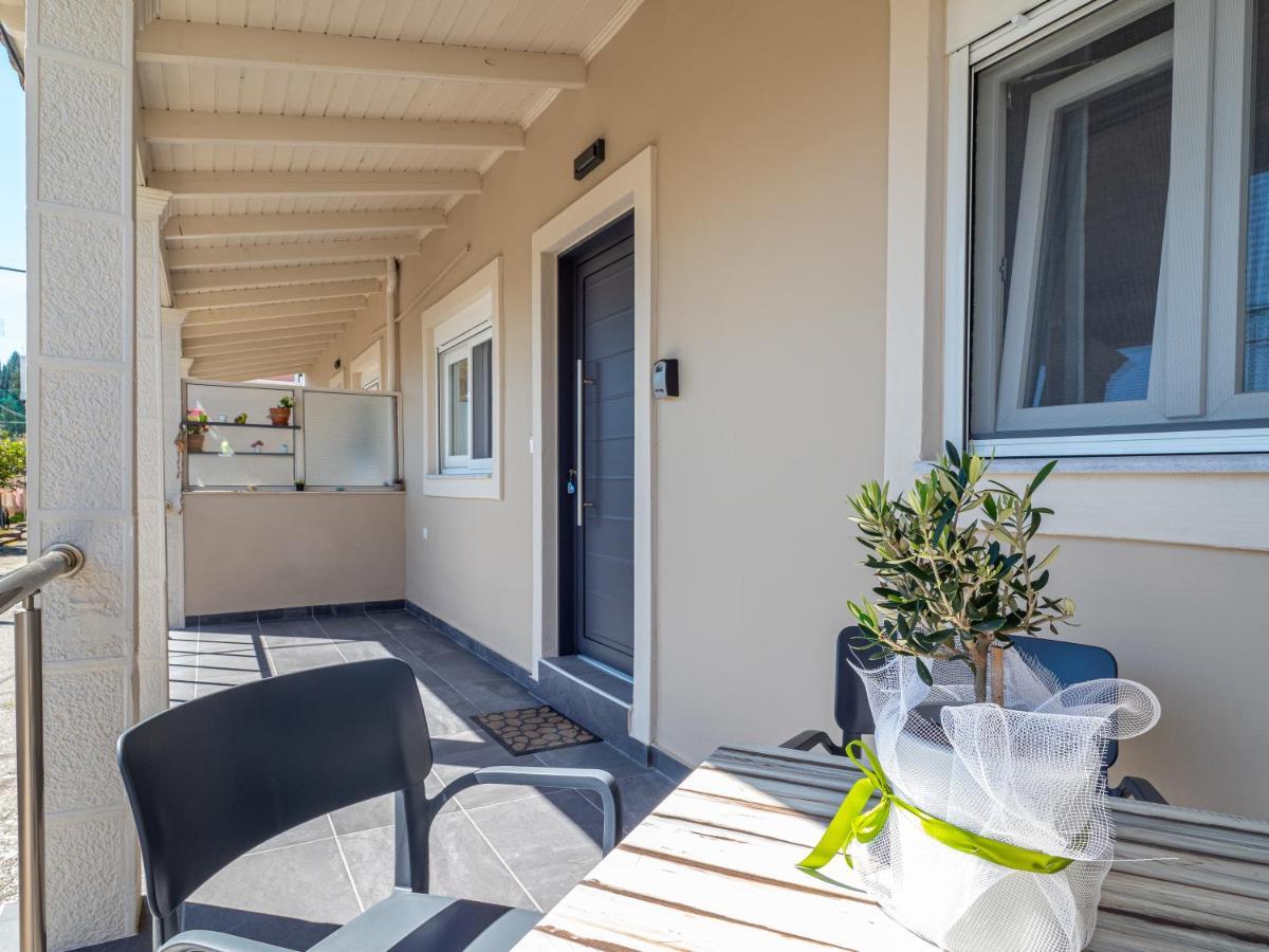 M&K - Maria'S Stylish Apartment Near Alykes Beach Corfu  Esterno foto