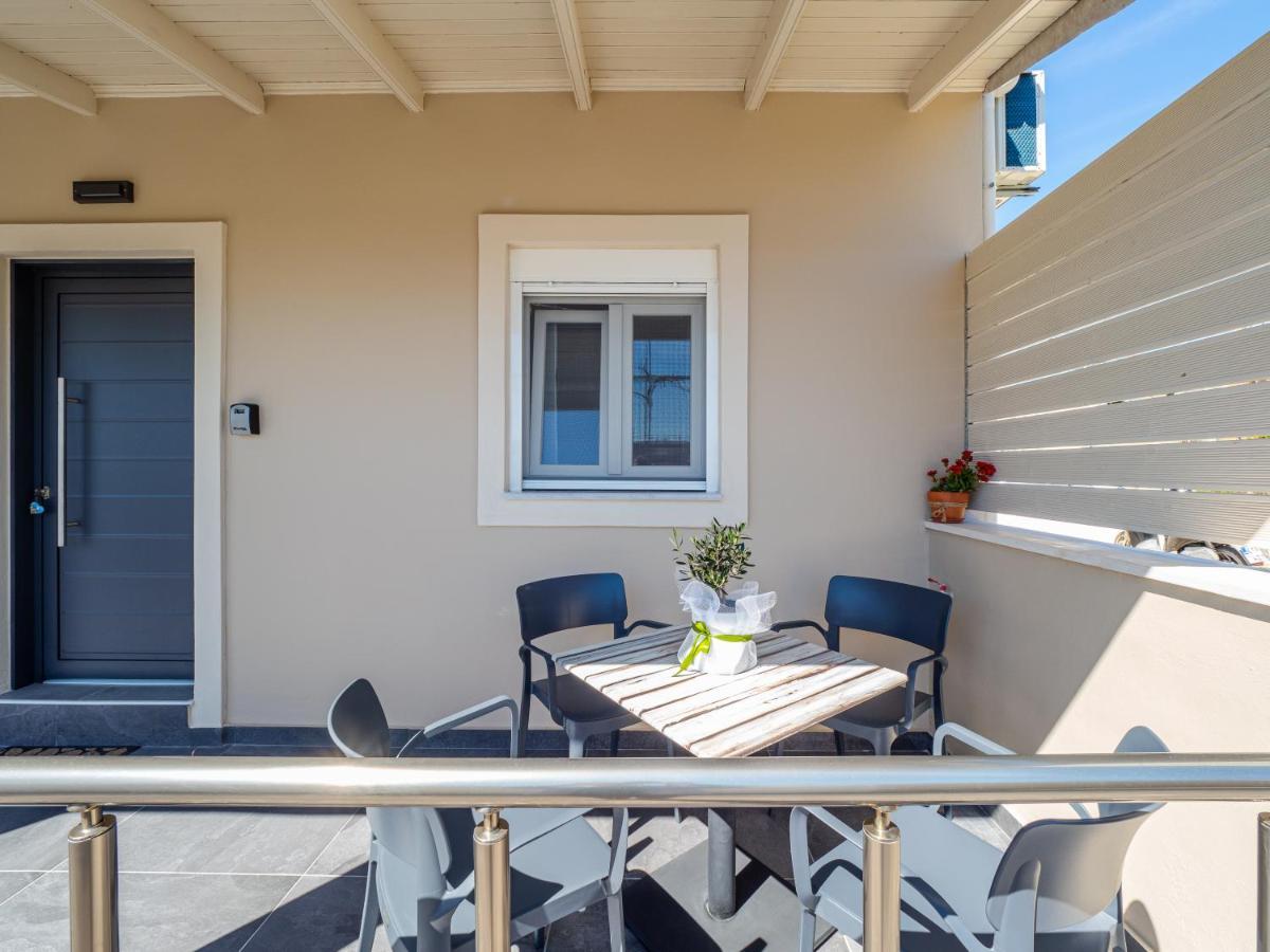 M&K - Maria'S Stylish Apartment Near Alykes Beach Corfu  Esterno foto